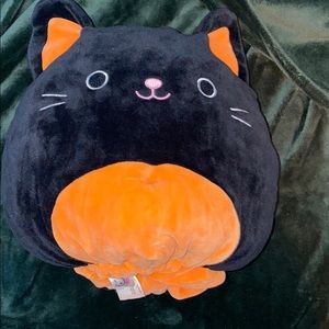 reversible halloween limited edition squishmallow